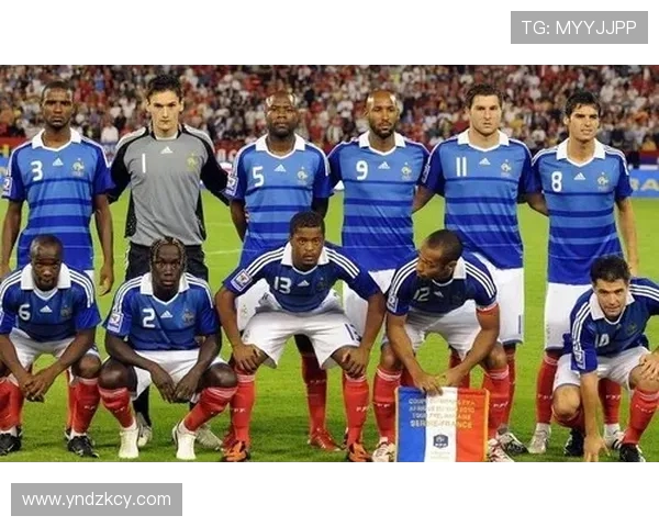 亨利寄语阿森纳新星埃泽在德比战中发光发热争做球队英雄